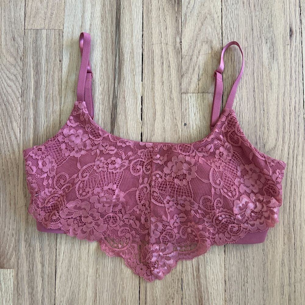 Fabletics Vicky Sports Bra size XS Terracotta Orange Lace Overlay Athleisure - Picture 3 of 6